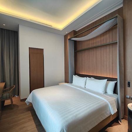 Ra Suites Simatupang Jakarta Buitenkant foto