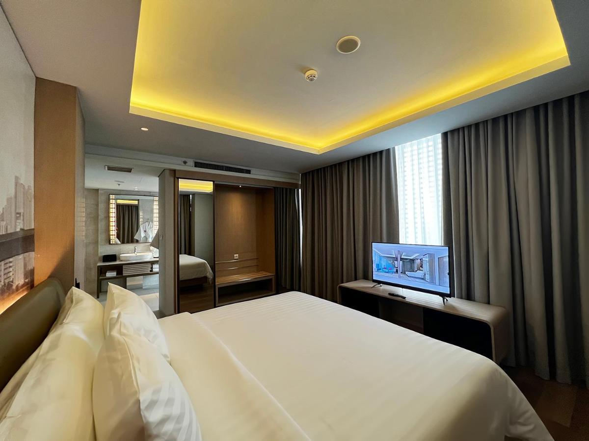 Ra Suites Simatupang Jakarta Buitenkant foto